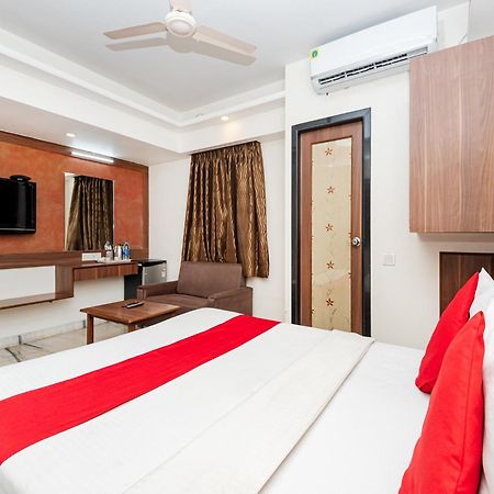 Hotel Balwas Surat Exterior photo