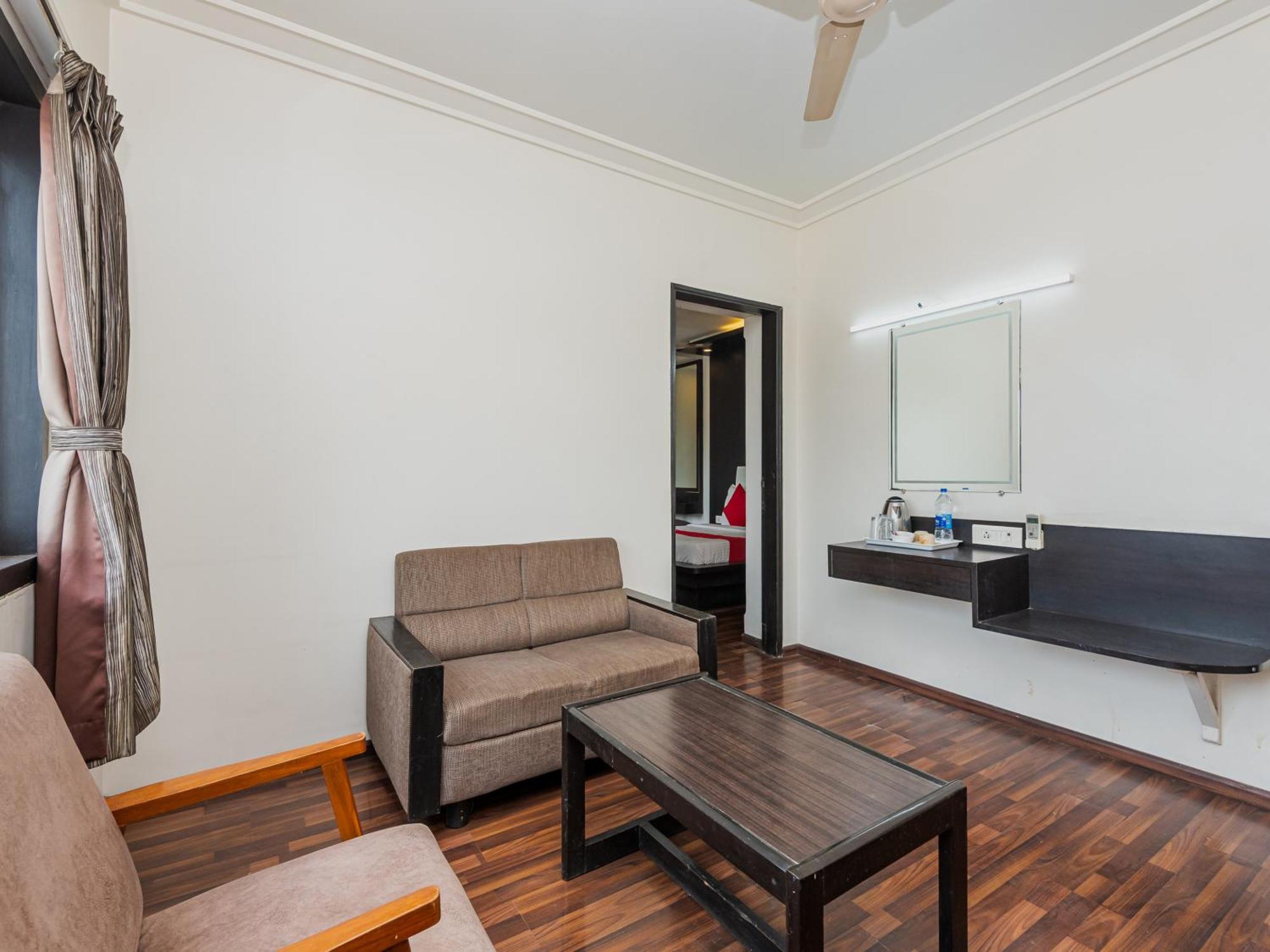 Hotel Balwas Surat Exterior photo