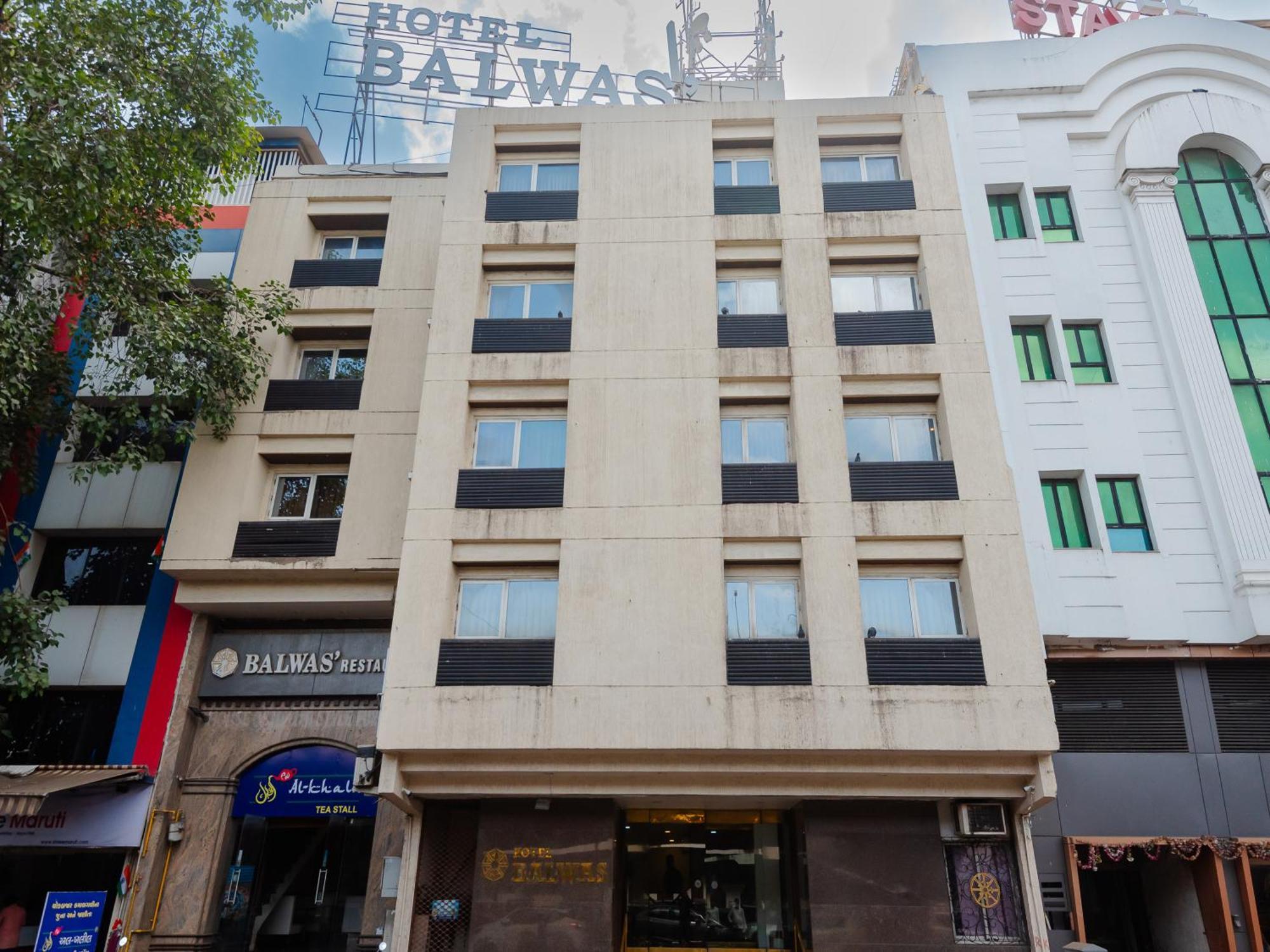 Hotel Balwas Surat Exterior photo